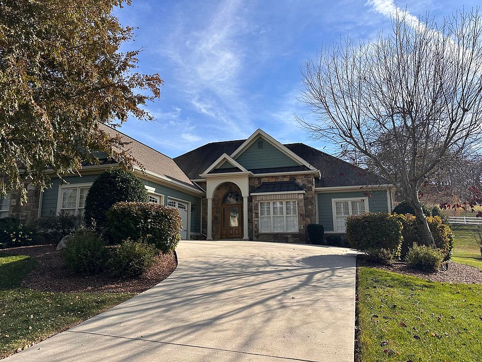 2nd image of 1848 Villa Ct