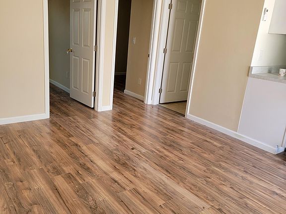 2nd image of 1652 W 215th St #1652