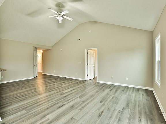 5th image of 70 Northcountry Dr