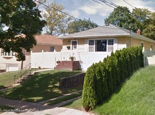 245 Wolverine St, Staten Island, NY 10306