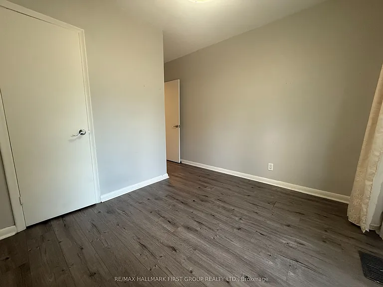 68 Tulloch Dr — Photo 16