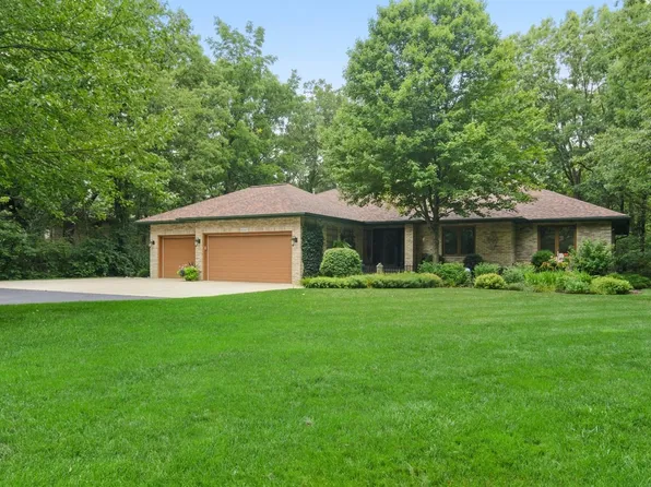 4442 W 163rd Pl, Lowell, IN 46356