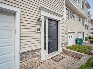 49 Donahue Ln UNIT 49, Manchester, CT 06042