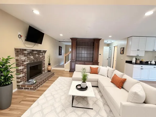 1 Ernies Dr #1, Littleton, MA 01460