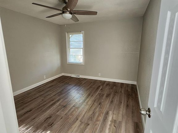 2nd image of 712 Lacy Ln