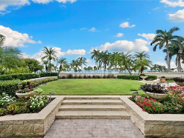 4021 Gulf Shore Blvd N #G-7, Naples, FL 34103