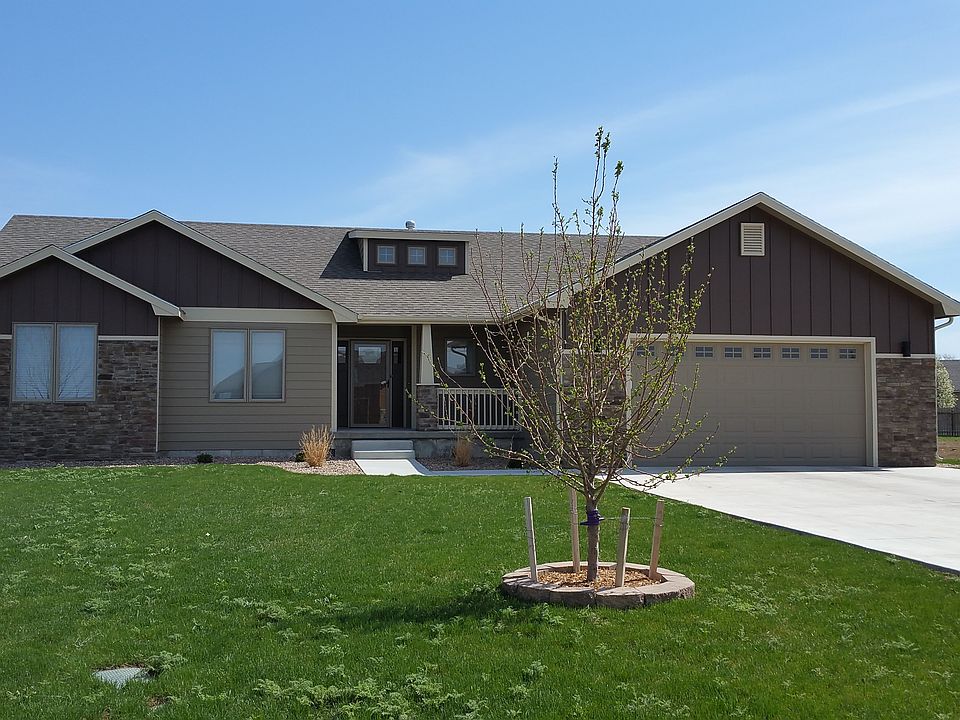 1st image of 215 Steamboat Drive