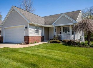 905 Oakbrook Dr, Jackson, MI 49203