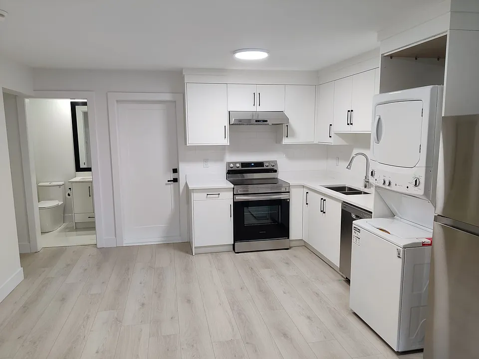 20507 75a Ave