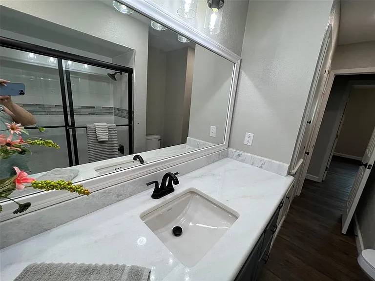 1811 Erwin Pl — Photo 11