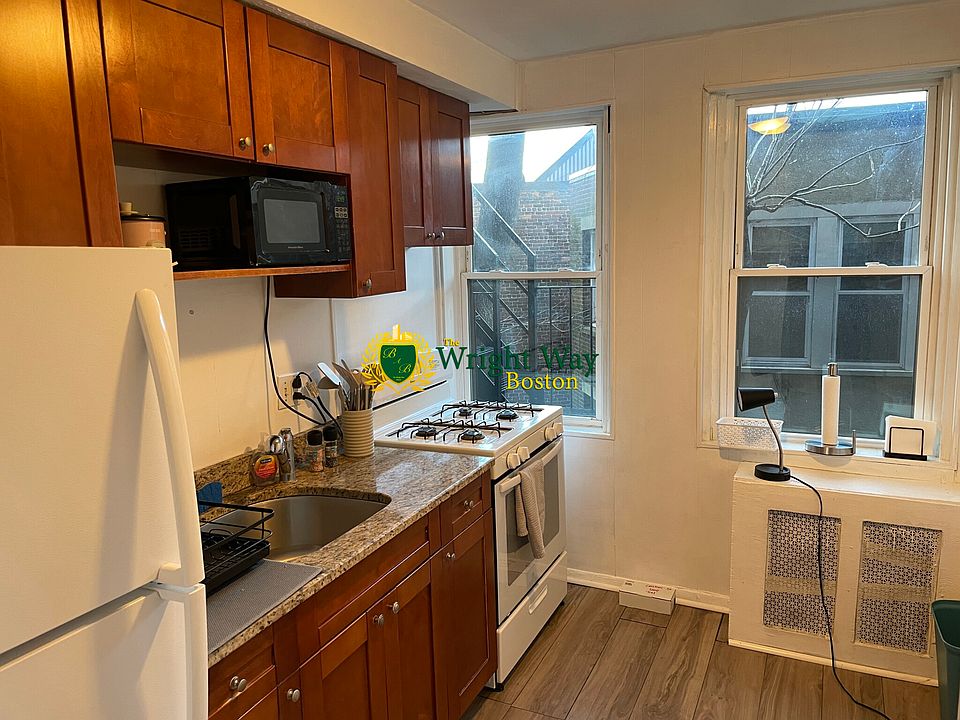 1st image of 1868 Commonwealth Ave #5DW