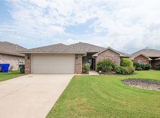 4213 Snowy Owl Dr, Norman, OK 73072