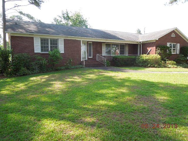 2nd image of 615 Bonham Rd