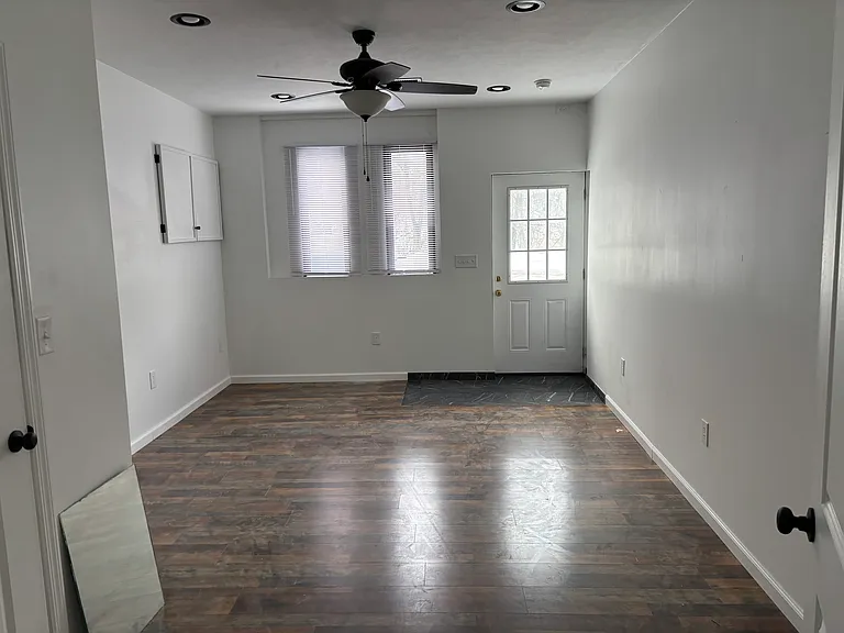 3157 Library Rd — Photo 5