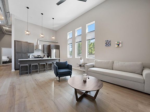 3rd image of 430 Jefferson Ave #103