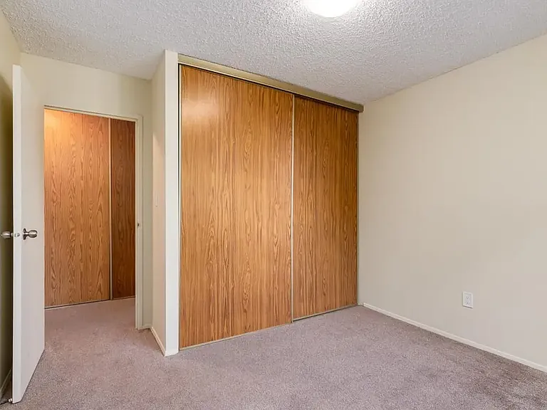 505 56th Ave SW #215 — Photo 32