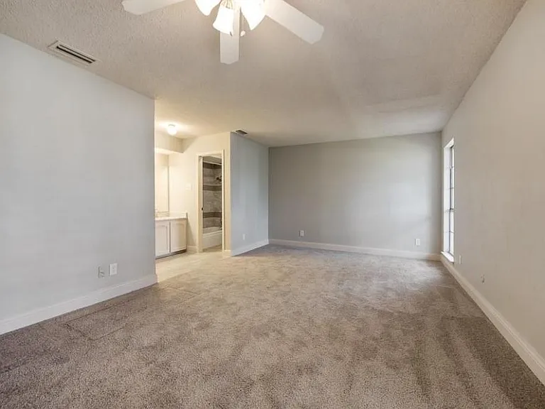 1807 Blake Dr — Photo 9