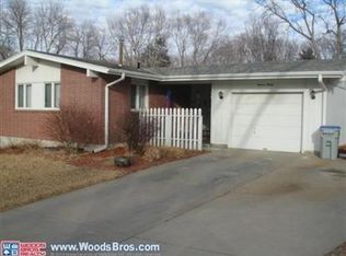 1130 Carlos Dr, Lincoln, NE 68505