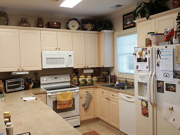 All appliances included 