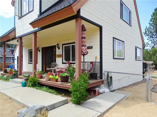2097 Fox Rd, Big Bear City, CA 92314