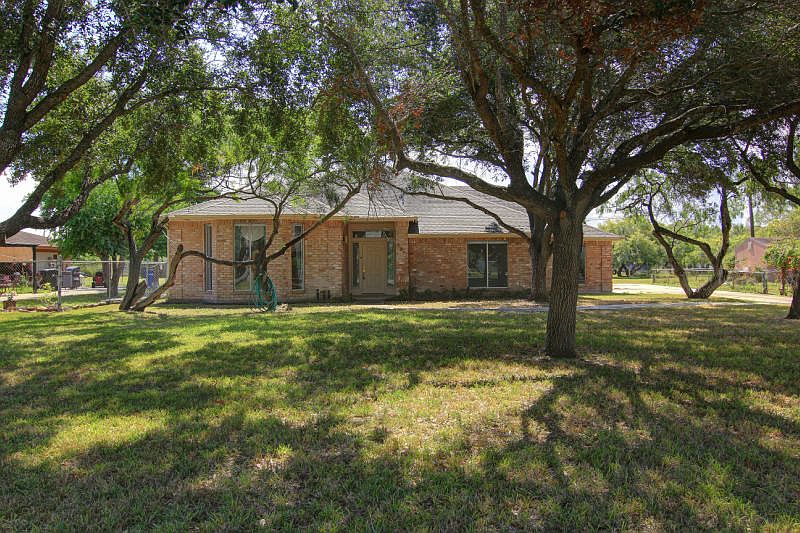 1st image of 6821 Lake View Dr