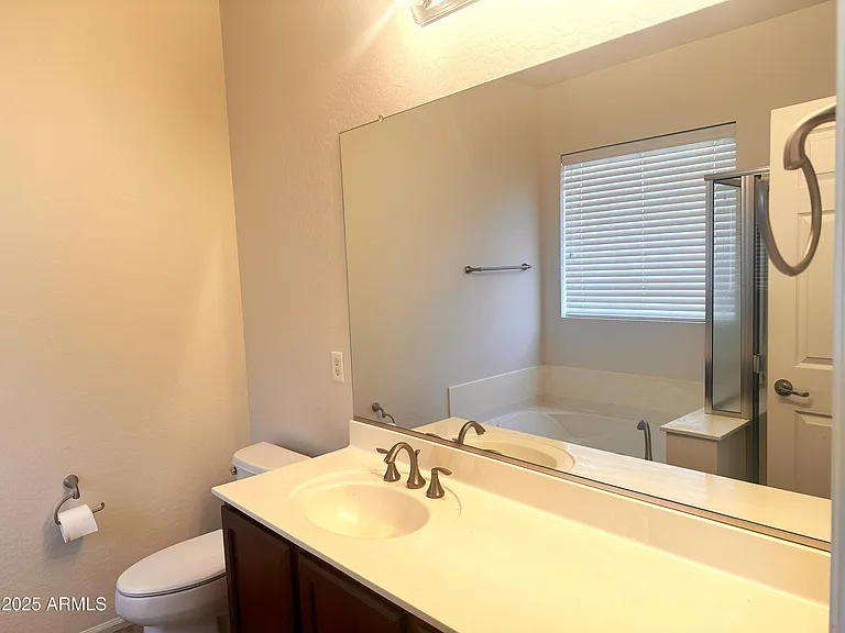 4230 E Linda Ln — Photo 18