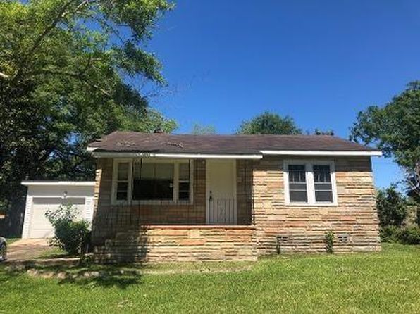 1663 Mississippi St