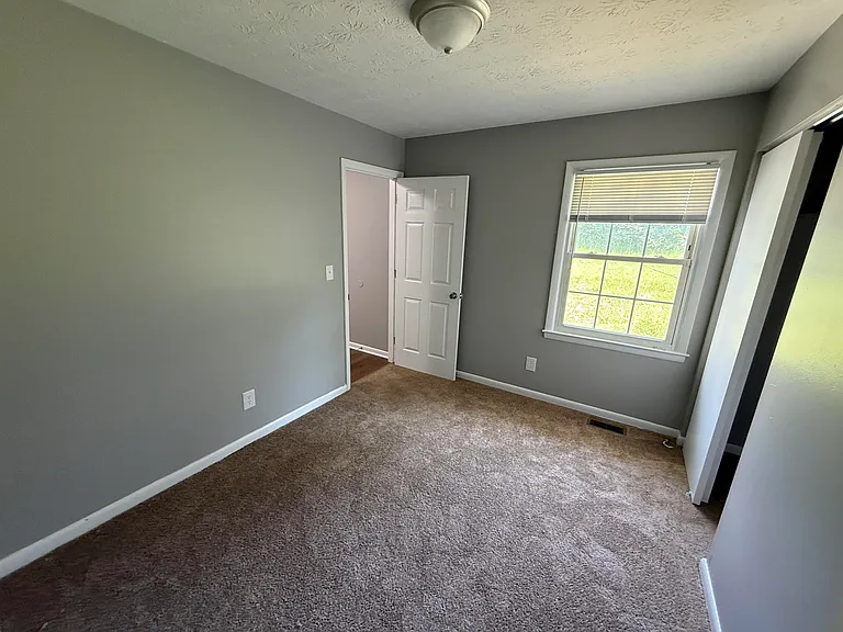 1333 Ox Hill Dr — Photo 7