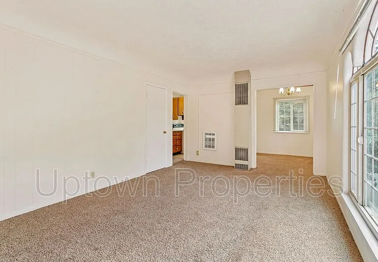 1322 NE 68th Ave — Photo 8