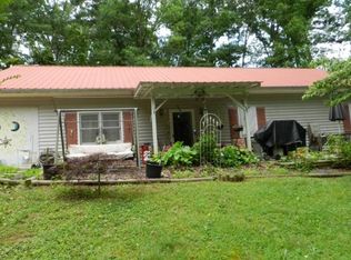 135 Joan Ln, Dawsonville, GA 30534