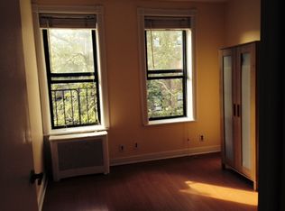3119 35th St APT 3R, Astoria, NY 11106