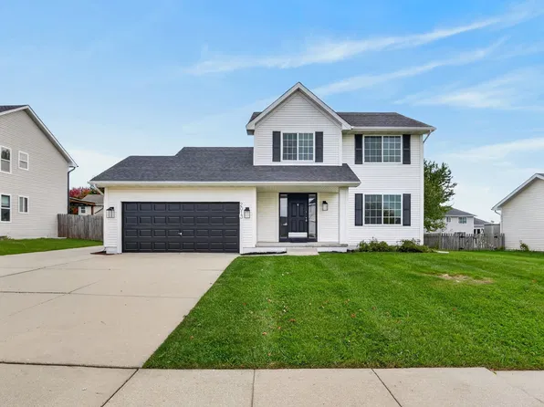 2013 NW Maple St, Ankeny, IA 50023
