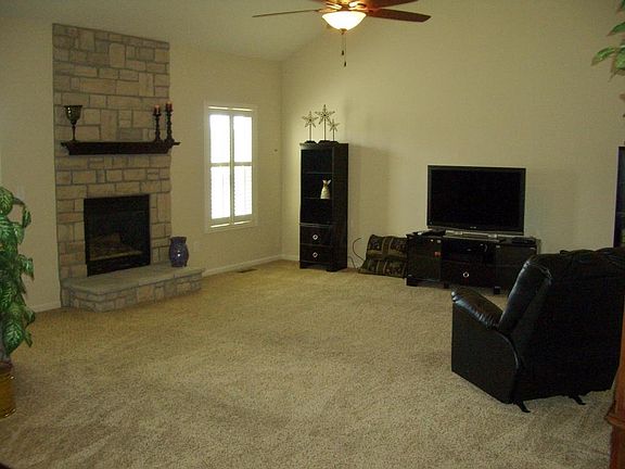 2nd image of 3043 Coltsbridge Dr