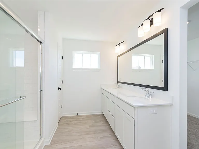 15905 Tharp Woods Dr — Photo 19