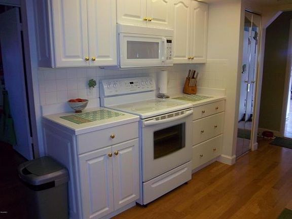 2nd image of 2576 Saint Michel Ave