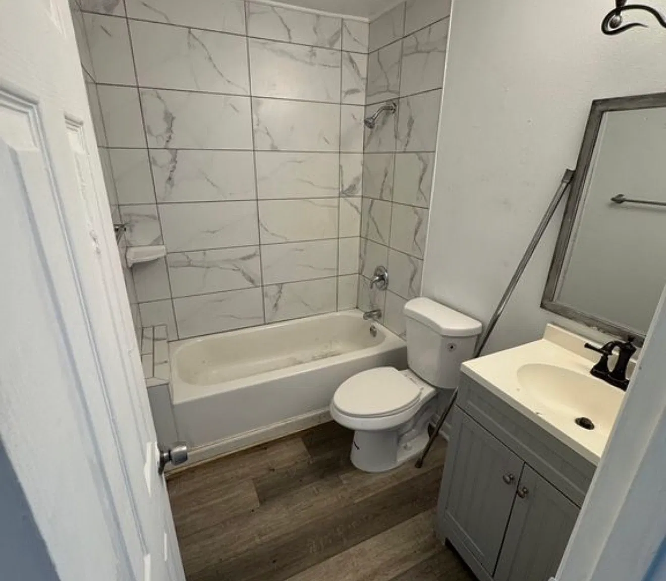 2 bed, 1000 sqft, $1,750 — Photo 4