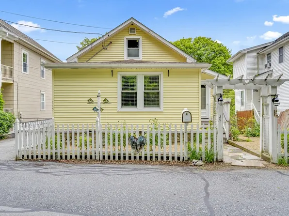 115 Old North Woodstock Rd, Southbridge, MA 01550