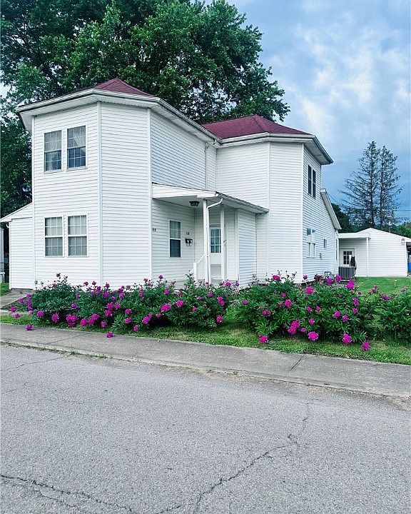 1st image of 122 Perry St