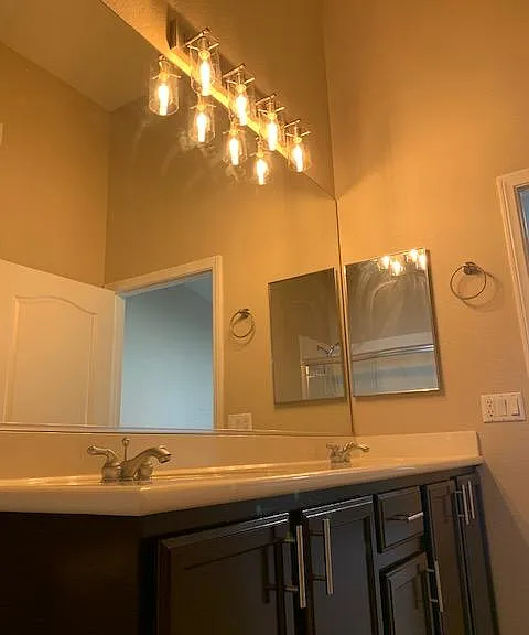 Master Bathroom View 2