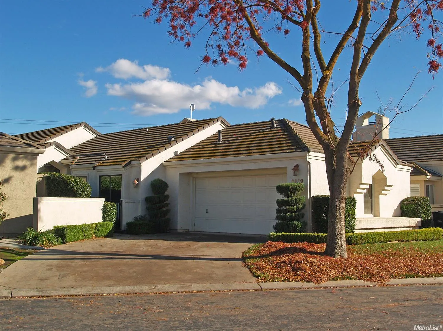 1112 Copper Verde Ln photo 1