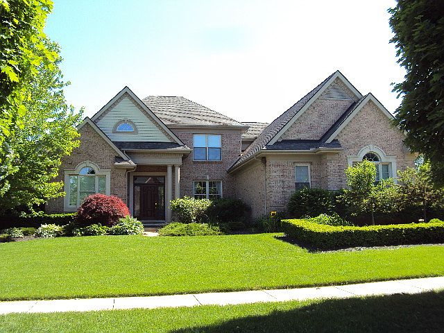 1st image of 47611 Manorwood Dr