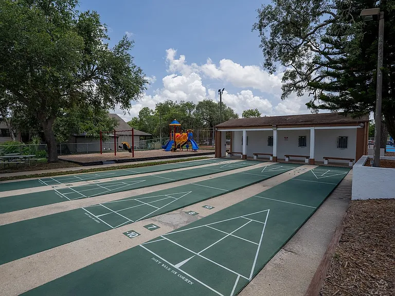 13009 Club Dr — Photo 39