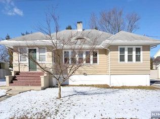 202 Brook St, Dumont, NJ 07628