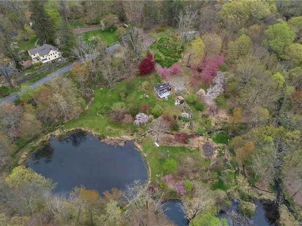 395 Blinn Rd, Croton On Hudson, NY 10520