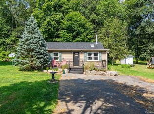 331 Lake Shore Dr, Shawangunk, NY 12566