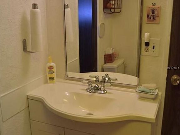 3rd image of 5905 Sussex Ct