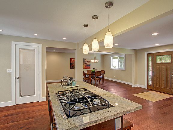 3rd image of 18304 NE 156th St