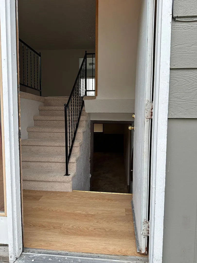 4 Bedroom/ 2 bath Centrally Located Split Level! — Photo 2