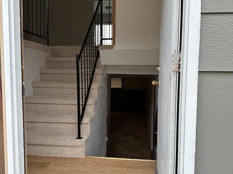 297 Monroe St — Photo 2