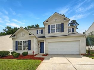 6524 Forest Cross Dr, Charlotte, NC 28216